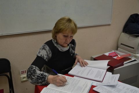 Секретарь, доцент Максимова С.С. ведет протокол защиты